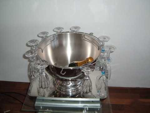 CHAMPAGNE HOLDER